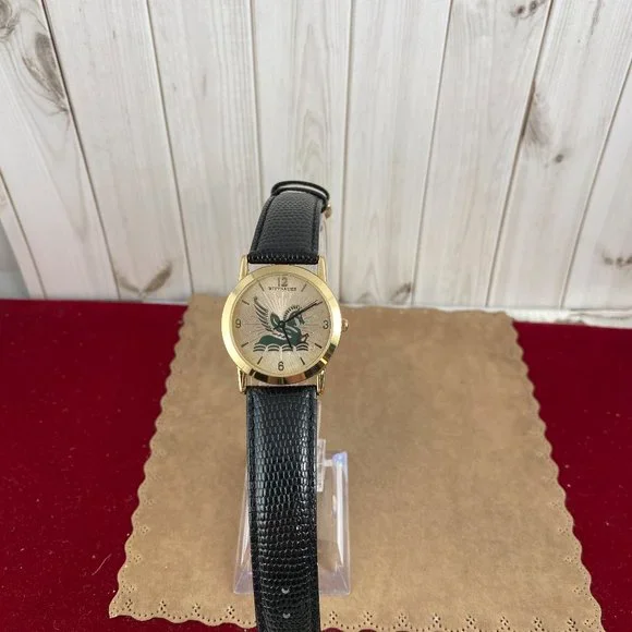 SOLD Vintage Wittnauer Pegasus Watch Gold Tone Ladies Watch - Picture 2 of 7